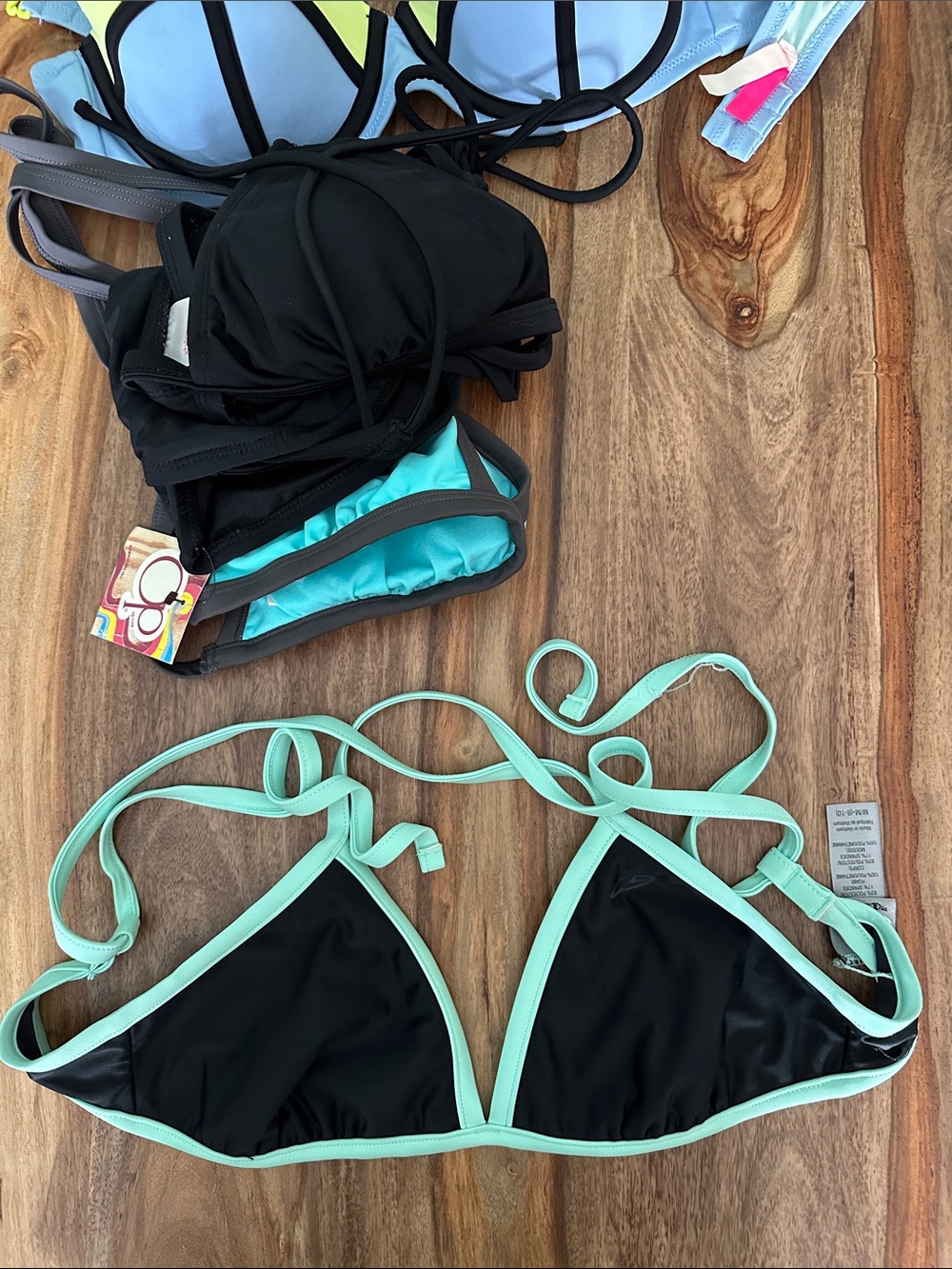 Victoria’s Secret OP XHILARATION Champion 5 LARGE BIKINI TOPS good cond bundle - Picture 12 of 17